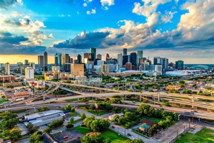 A Guide To Houston's Mom-and-Son Activities