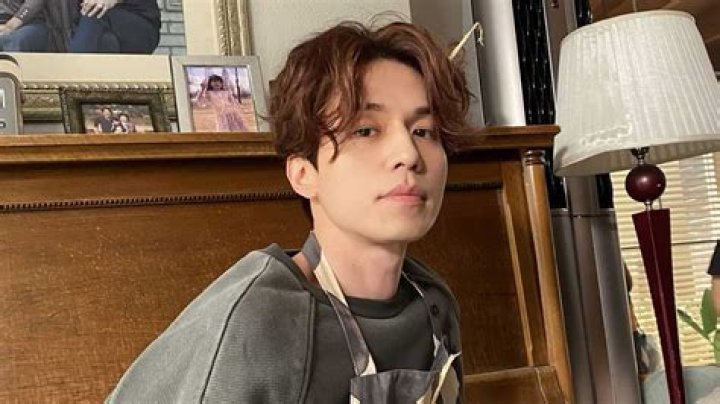 All You Need To Know About Lee Dong-Wook's Love Life