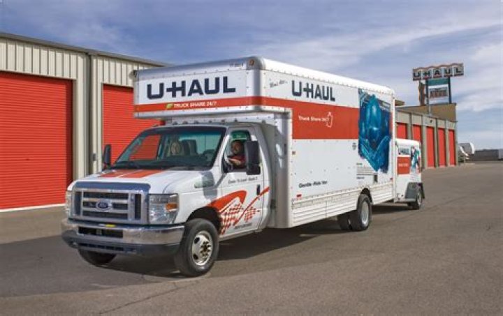 Can I Rent A U-Haul And Allow Someone Else To Drive?