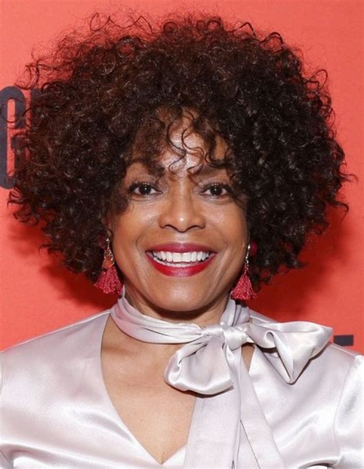 Denise Burse Height, Weight, Net Worth, Age, Wiki, Who, Instagram, Biography ·