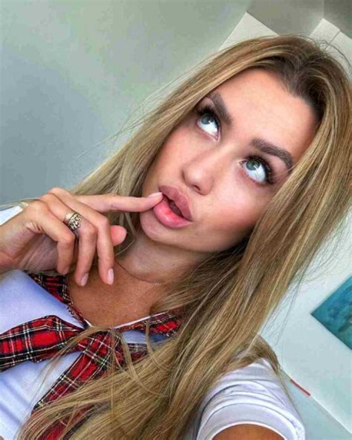 Heidi Calmus Height, Weight, Net Worth, Age, Birthday, Wikipedia, Who, Nationality, Biography ·