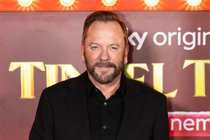 Kiefer Sutherland's Net Worth: Astounding Fortune Revealed