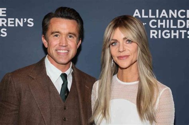 Unveiling The "Kaitlin Olson Husband": Rob McElhenney And Beyond