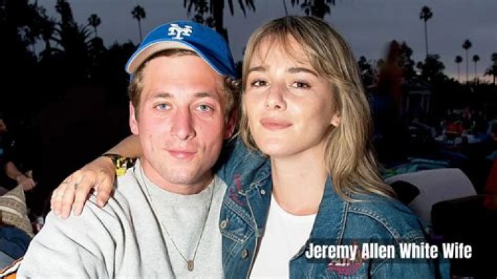 Verified: Jeremy Allen White's Height And More Facts About The Actor