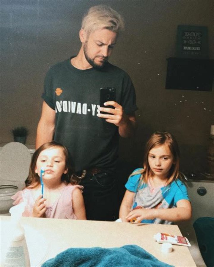 Who's Tyler Hynes' Precious Little Girl? All About The Actor's Adorable Daughter
